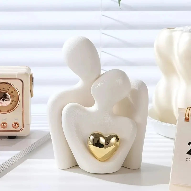 Romantic Love Embrace Statue – Couple Ornament Decoration (1Pc)