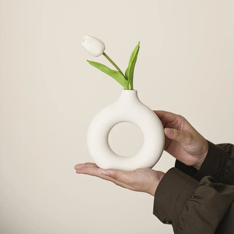 Creative Donut-Shaped Vase – Nordic Style Minimalist Decoration 