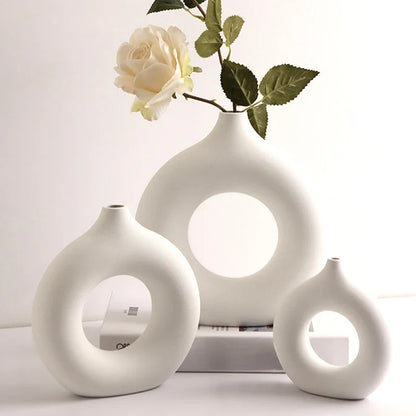 Creative Donut-Shaped Vase – Nordic Style Minimalist Decoration 