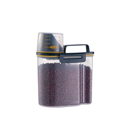 Dog & Cat Food Storage Pail – 1.5kg/2kg Plastic Container with Measuring Cup Cavello & Co.