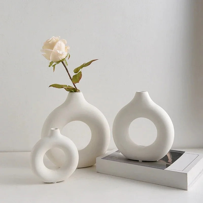 Creative Donut-Shaped Vase – Nordic Style Minimalist Decoration 